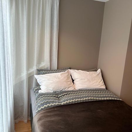 Urban And Quiet Apartment In City Centrum Tromso Bagian luar foto